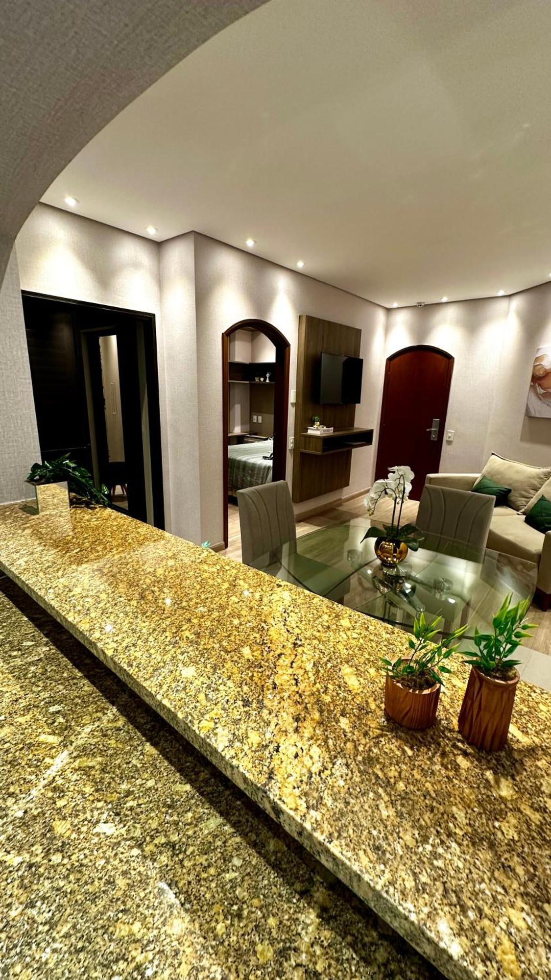 Hotel Flat Cosmopolitan Com Estacionamento Gratis - Gonzaga - Andar Alto 76 Santos (Sao Paulo)